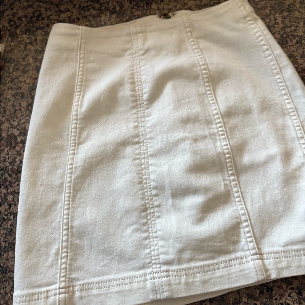 Free people white denim skirt size 2